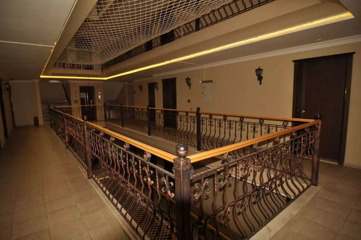 CLUBDORADO_SHABAVIZ (26).jpg